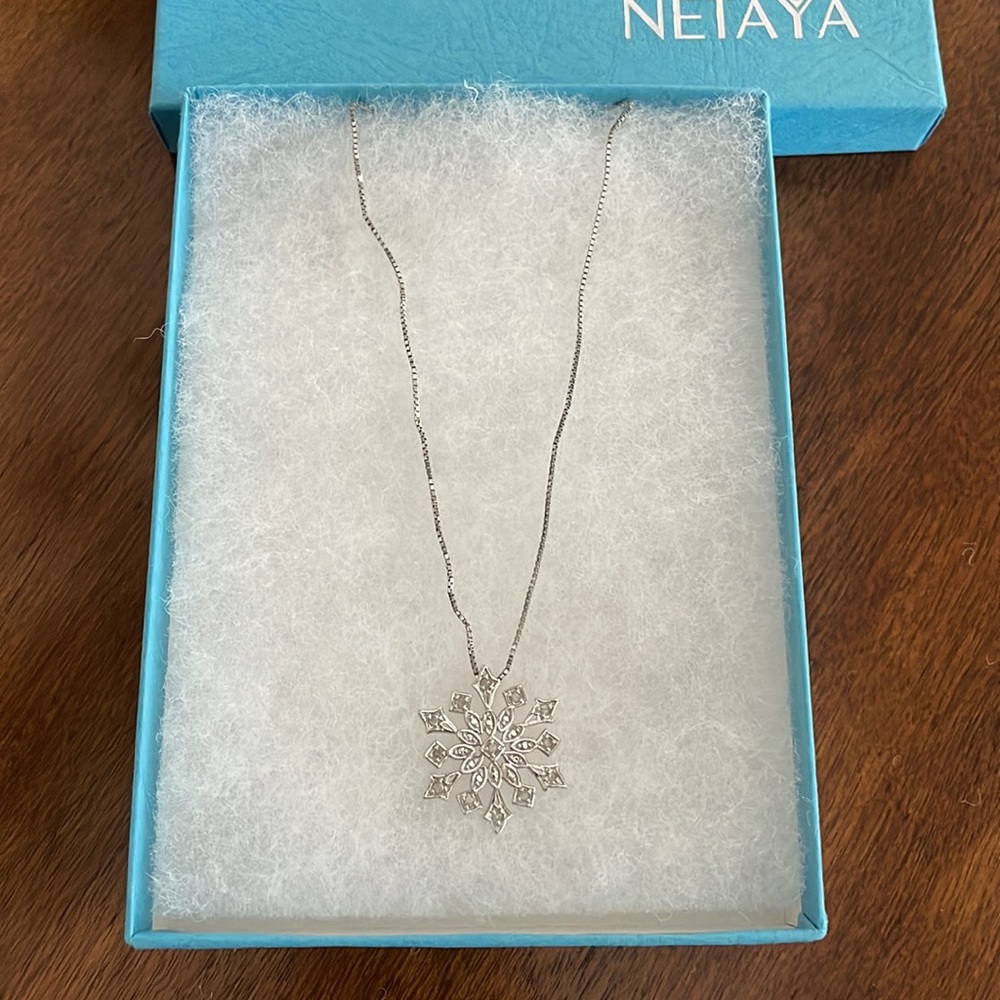 Sterling Silver Snowflake Necklace